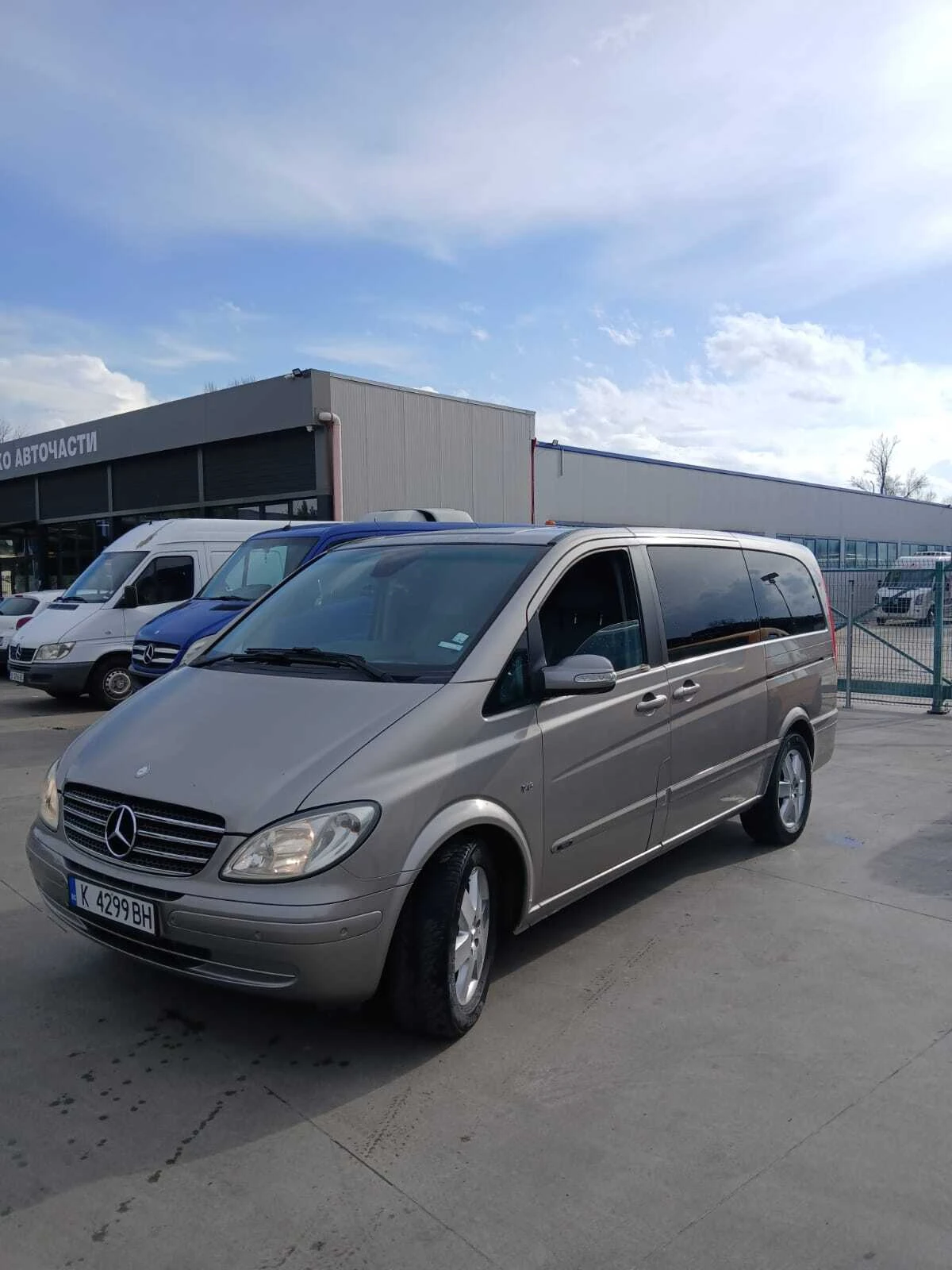 Mercedes-Benz Viano 3.0 CDI - изображение 6