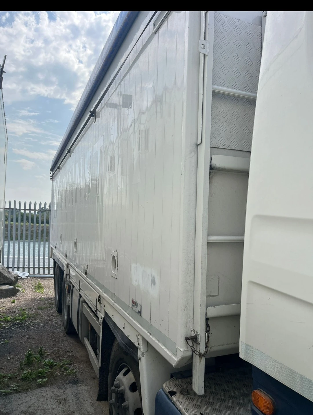 Scania P 420 8x4  ЗЪРНОВОЗ  - изображение 3