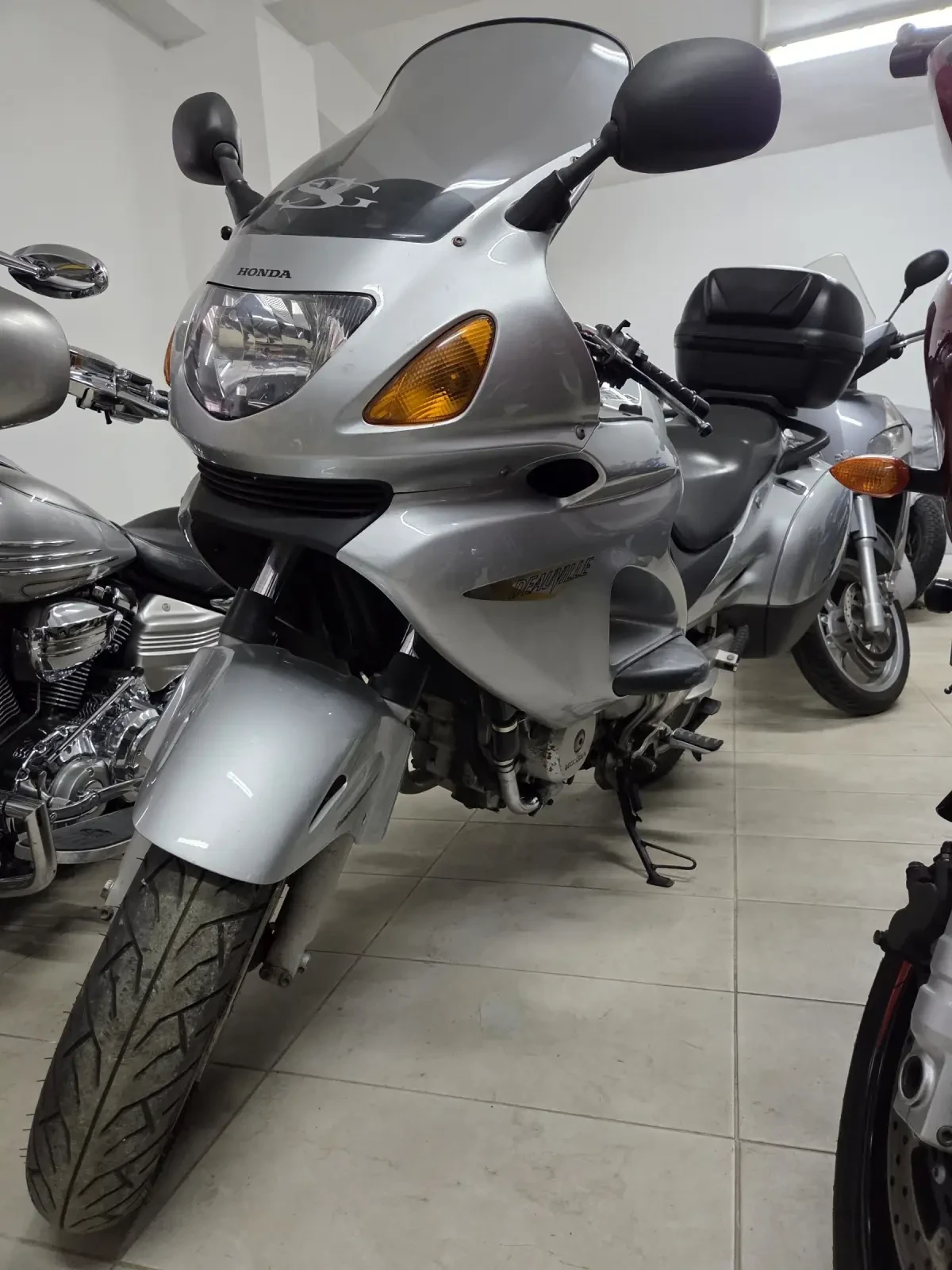 Honda Deauville NT650V, снимка 2 - Мотоциклети и мототехника - 55217693
