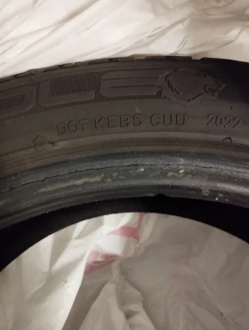Гуми Зимни 215/45R17, снимка 8
