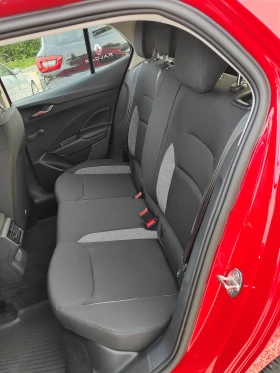 Skoda Fabia 1.0, 95к.с. 1640км. НОВ, снимка 6