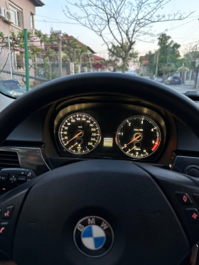 BMW 320 Навигация , кожен салон , М пакет, снимка 8