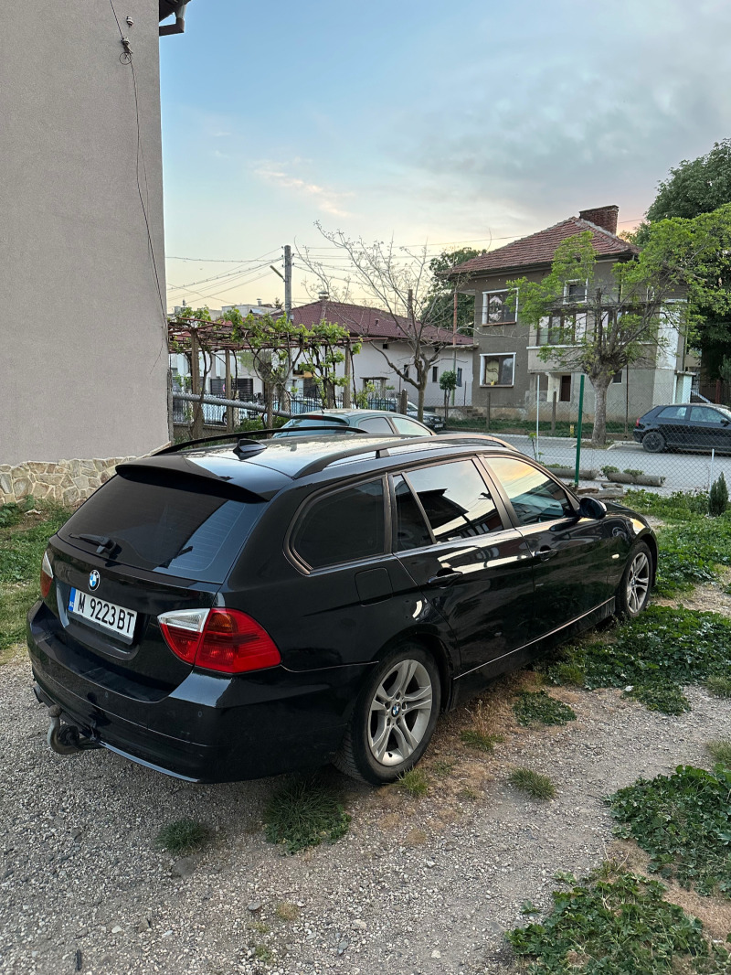 BMW 320 Навигация , кожен салон , М пакет, снимка 13 - Автомобили и джипове - 45262666