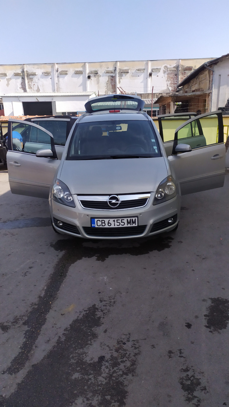 Opel Zafira 1.9 cdti, снимка 1 - Автомобили и джипове - 46059089