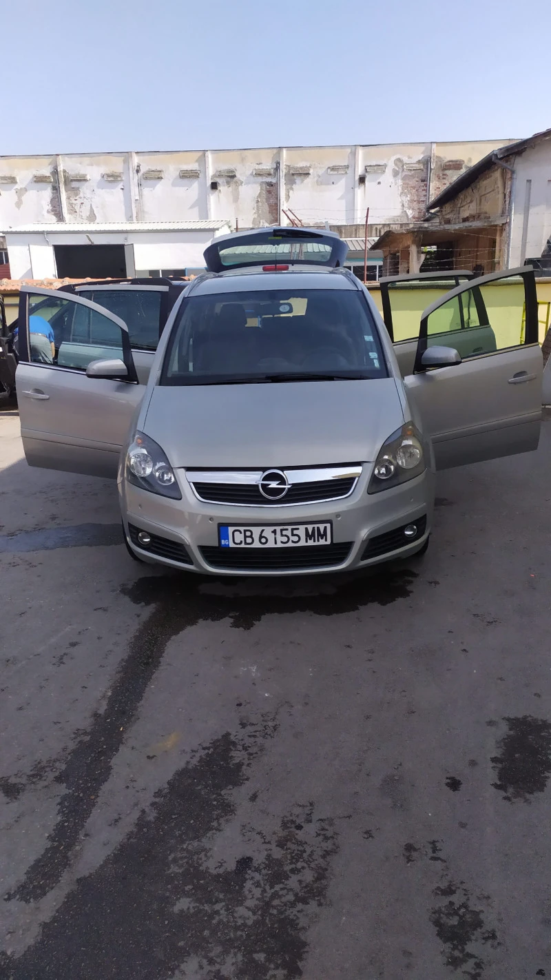 Opel Zafira 1.9 cdti, снимка 1 - Автомобили и джипове - 47647048