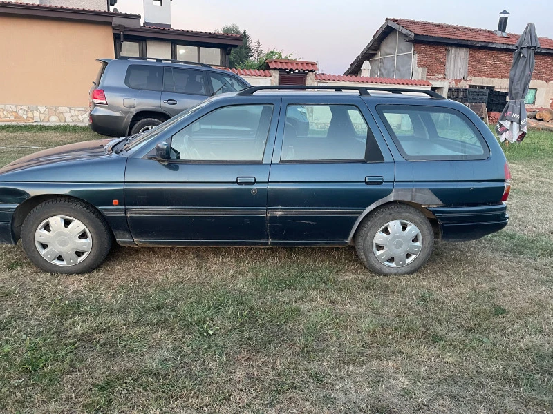 Ford Escort, снимка 2 - Автомобили и джипове - 47054243