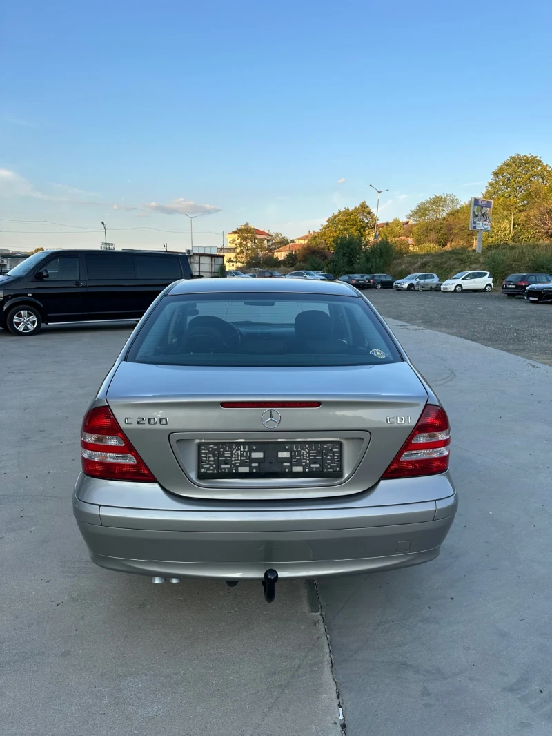 Mercedes-Benz C 220 Facelift/NAVI/CDI/AVT, снимка 5 - Автомобили и джипове - 47372521