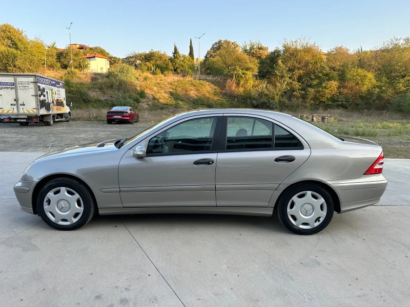 Mercedes-Benz C 220 Facelift/NAVI/CDI/AVT, снимка 3 - Автомобили и джипове - 47372521