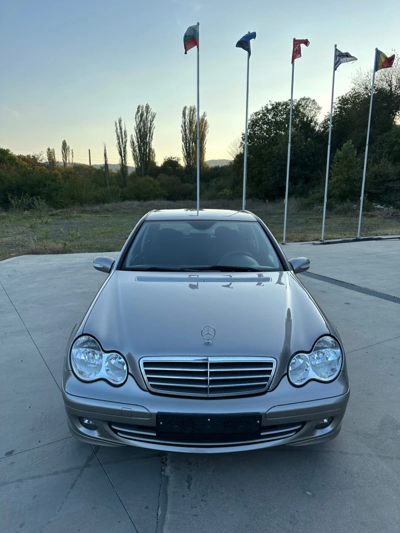 Mercedes-Benz C 220 Facelift/NAVI/CDI/AVT, снимка 1 - Автомобили и джипове - 47372521