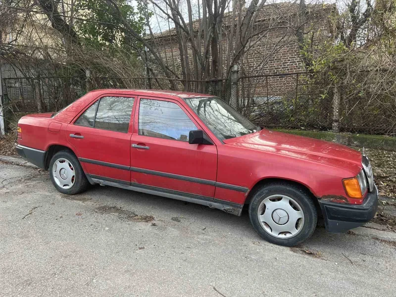 Mercedes-Benz C 300, снимка 3 - Автомобили и джипове - 48446994