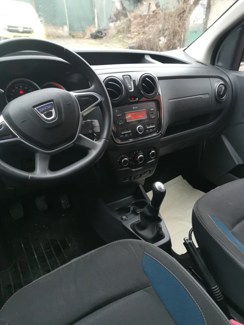 Dacia Dokker 1.6 газ бензин, снимка 6 - Автомобили и джипове - 48351579