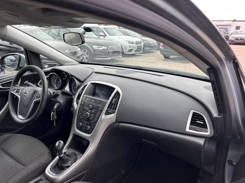 Opel Astra 1.7CDTI NAVI EURO 5, снимка 10 - Автомобили и джипове - 49116037