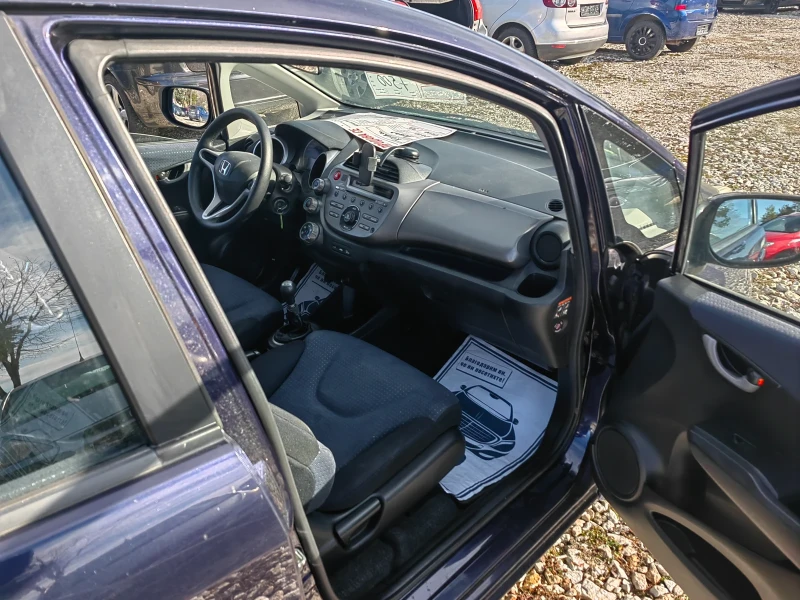 Honda Jazz, снимка 8 - Автомобили и джипове - 49461833