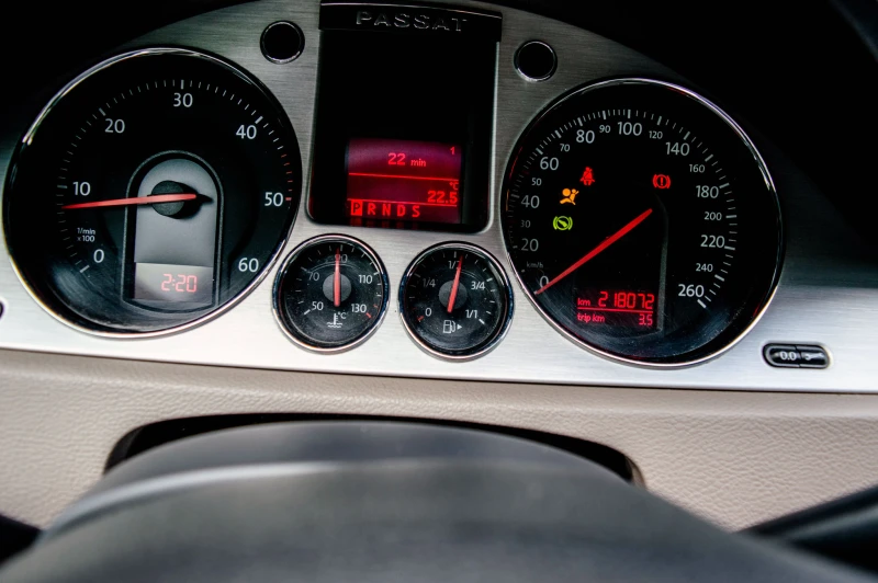 VW Passat 2.0 TDI DSG, снимка 11 - Автомобили и джипове - 52434775