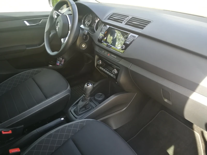 Skoda Fabia Амбишън 1, 0 TSI, 22 000км,  2021  в гаранция , снимка 15 - Автомобили и джипове - 52637886