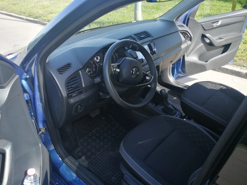 Skoda Fabia Амбишън 1, 0 TSI, 22 000км,  2021  в гаранция , снимка 12 - Автомобили и джипове - 52637886