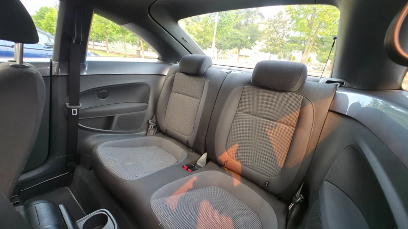 VW New beetle New beetle, снимка 11 - Автомобили и джипове - 51158703