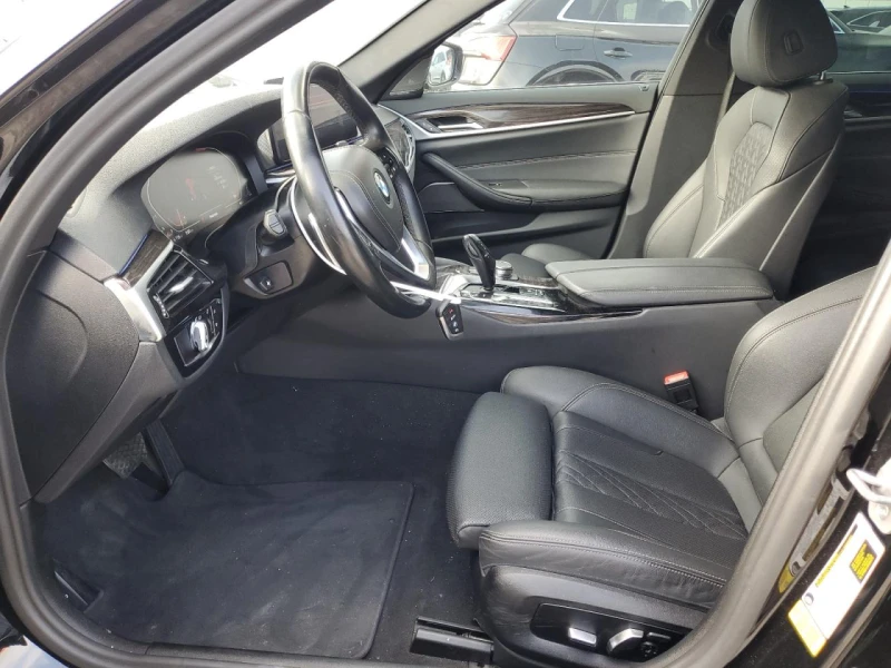 BMW 530 HEAD-UP* Harman/kardon* PANORAMA, снимка 9 - Автомобили и джипове - 52672878