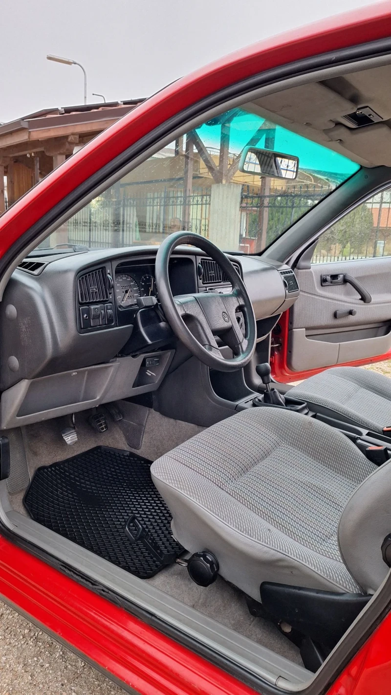 VW Passat, снимка 4 - Автомобили и джипове - 52740662