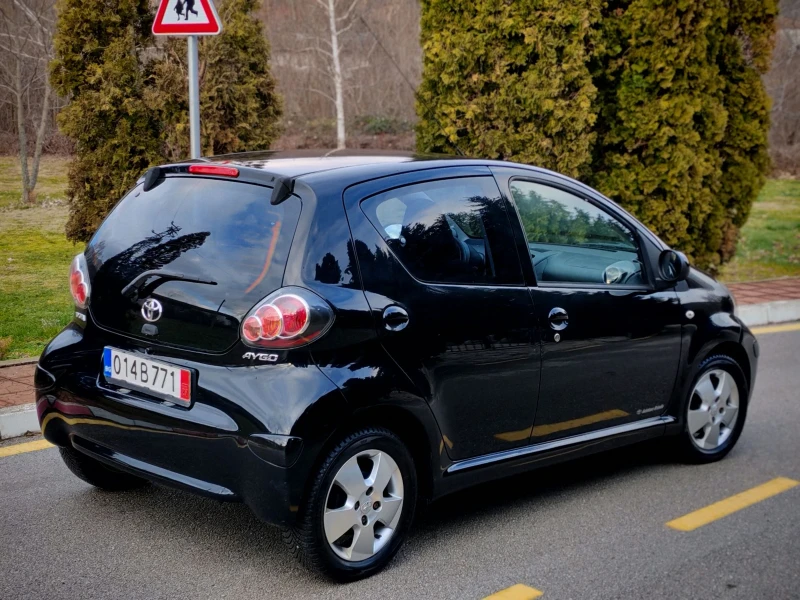 Toyota Aygo 1.0VVTI(68)* FACELIFT* НОВ ВНОС* , снимка 8 - Автомобили и джипове - 53056612