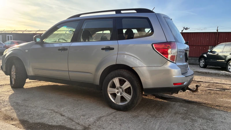 Subaru Forester, снимка 2 - Автомобили и джипове - 53434415