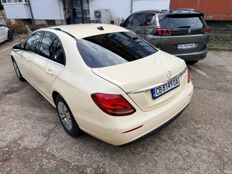 Mercedes-Benz E 200 9-G tronic 2018г. 4.7-разход, снимка 4 - Автомобили и джипове - 53530317