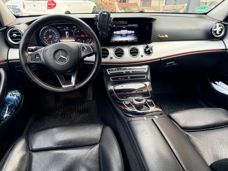 Mercedes-Benz E 200 9-G tronic 2018г. 4.7-разход, снимка 8 - Автомобили и джипове - 53530317