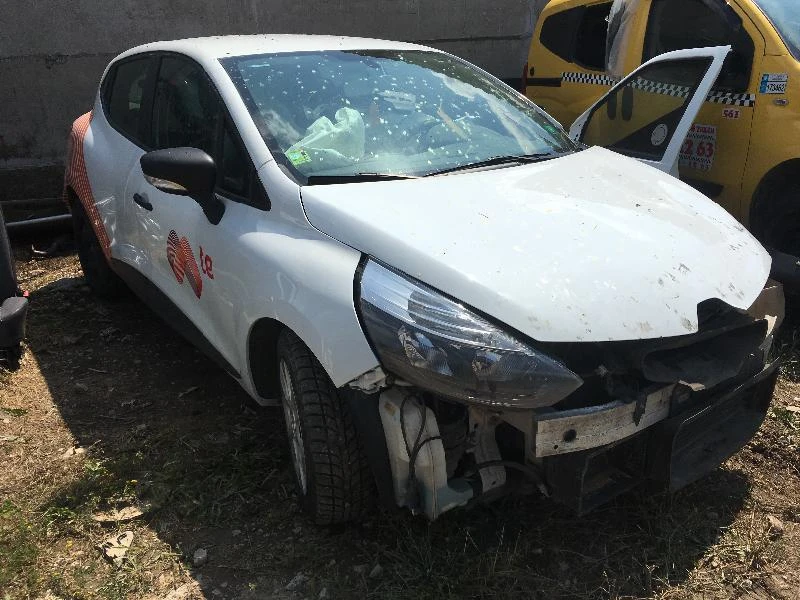 Renault Clio 1.5dci, снимка 14 - Автомобили и джипове - 15537608