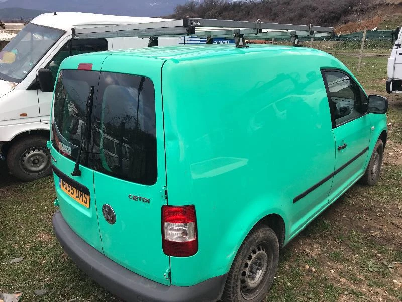 VW Caddy 1.9Tdi,BLS,105 кс., снимка 5 - Автомобили и джипове - 20982387