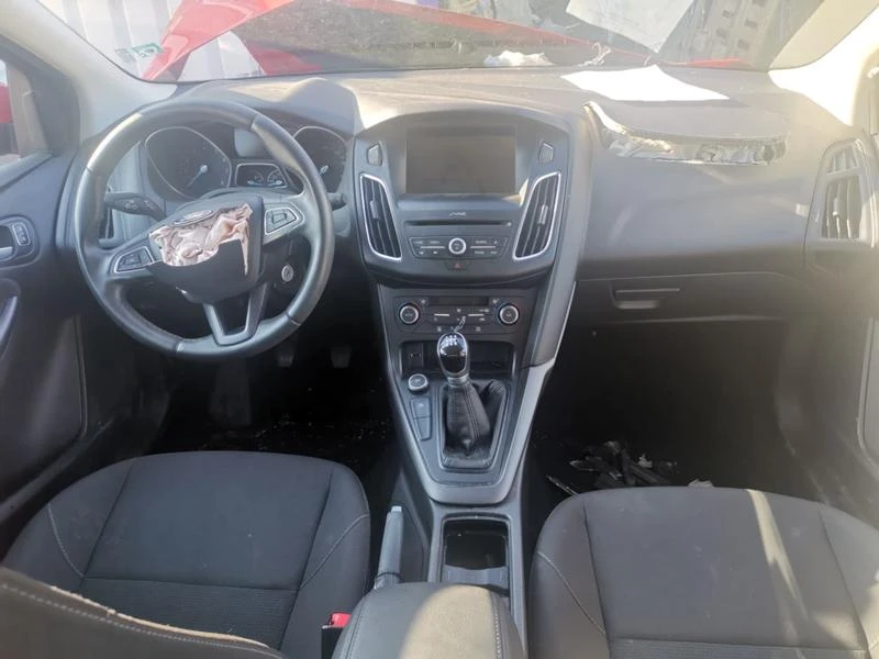 Ford Focus 1.0EcoBoost, снимка 6 - Автомобили и джипове - 35431847