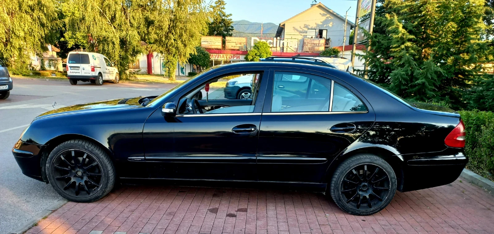 Mercedes-Benz E 270 2.7cdi - изображение 8