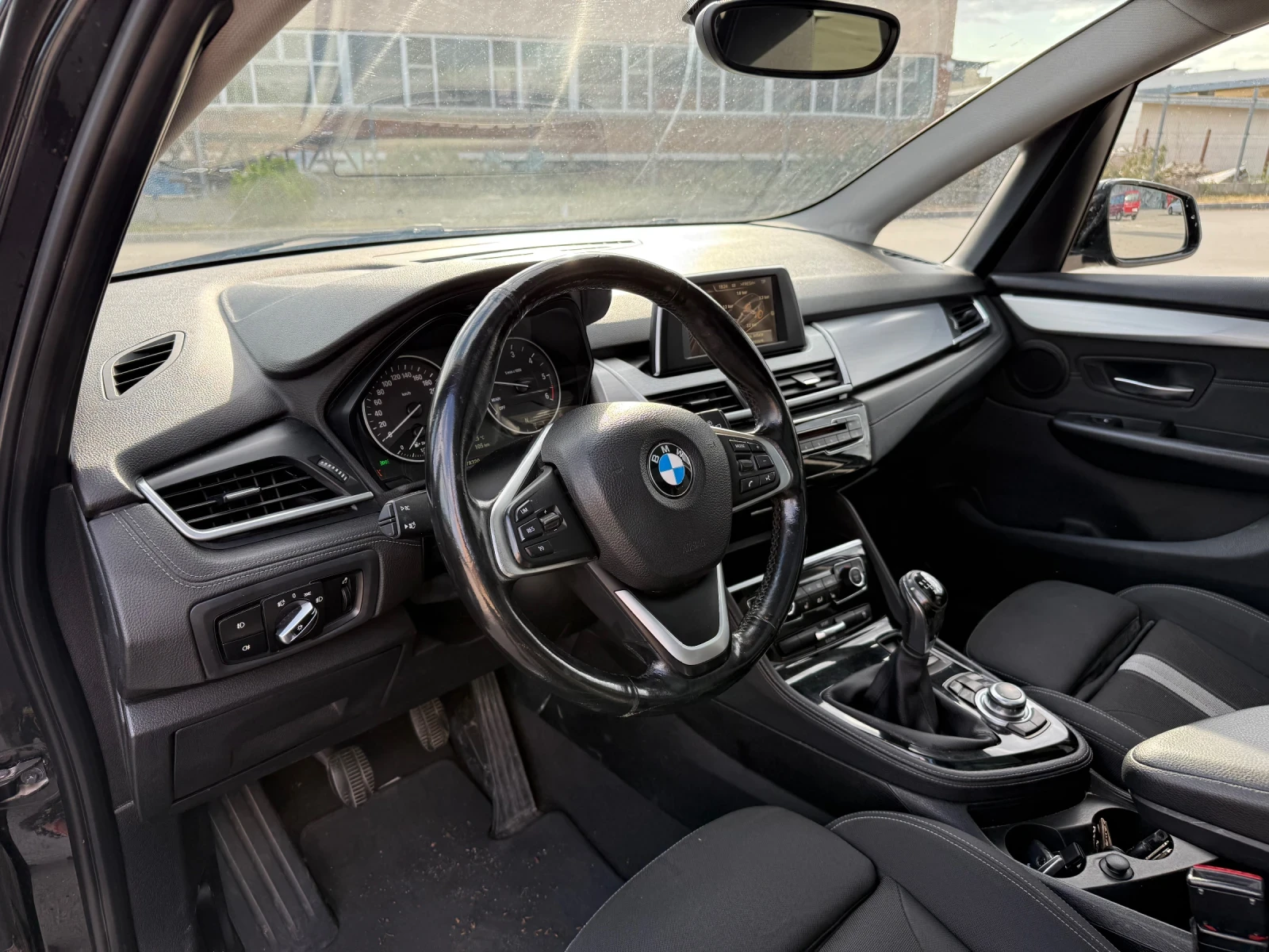 BMW 320 2.0D* Уникат* Панорама | Mobile.bg — изображение 12