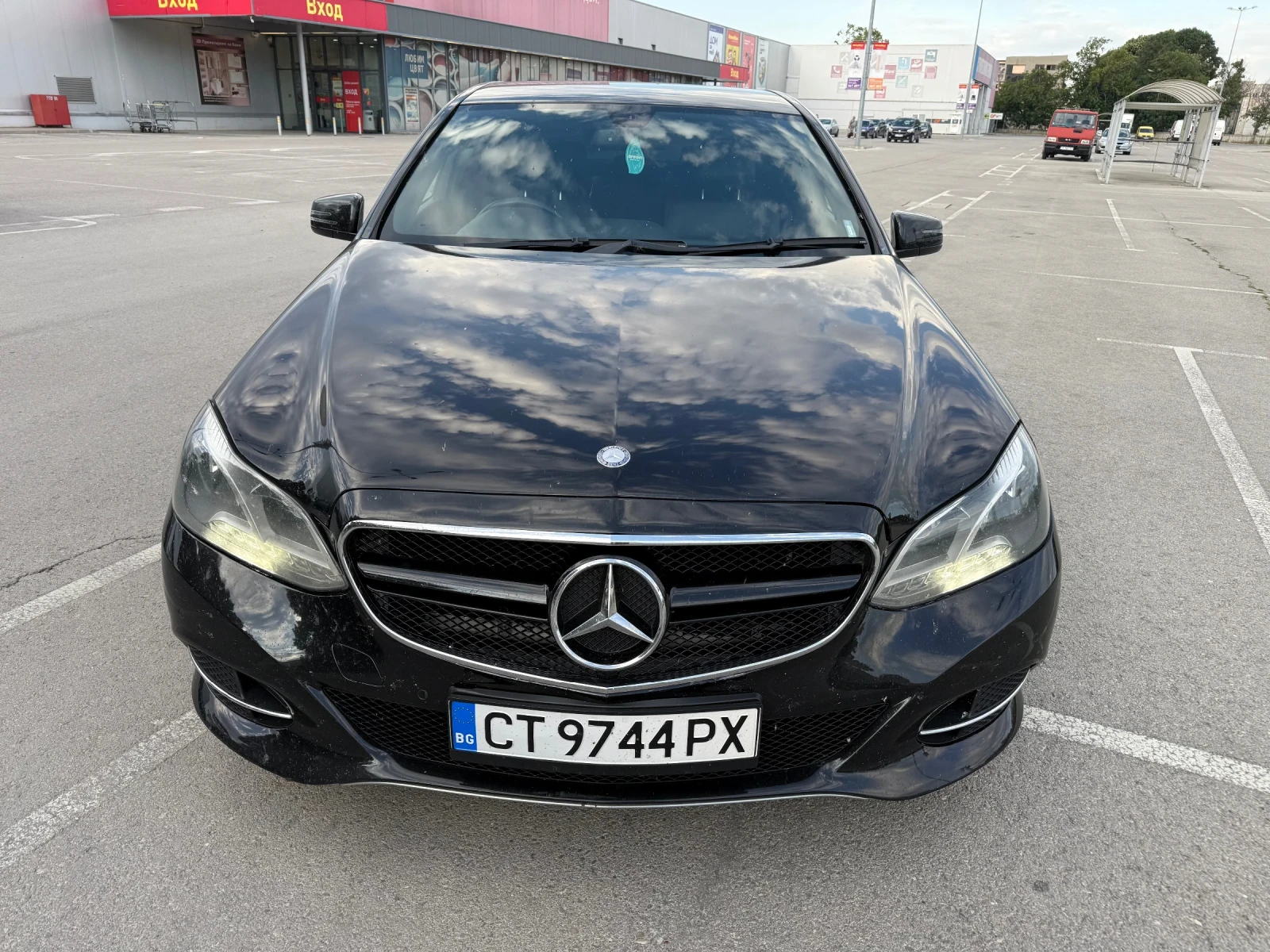 Mercedes-Benz E 220 FACE* LED* 7G* Десен* Волан - изображение 3