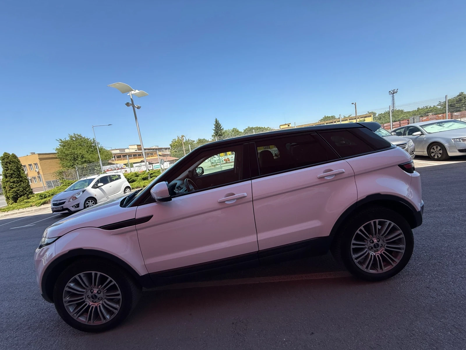 Land Rover Range Rover Evoque 2.0i* Бензин* Автоматик* Кожа* Панорама - изображение 7
