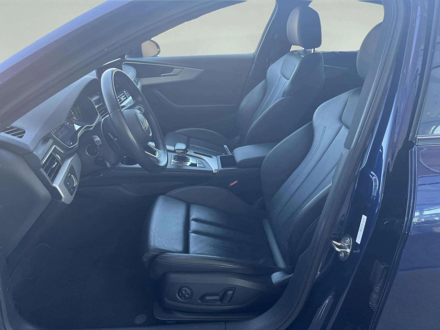Audi A4 Limousine advanced 45 TDIquattro | Mobile.bg — изображение 6