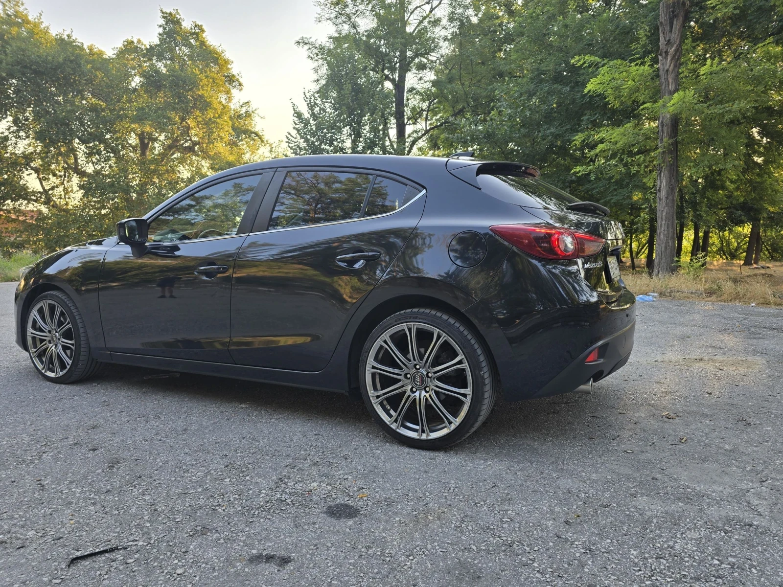 Mazda 3 2.2 - изображение 2