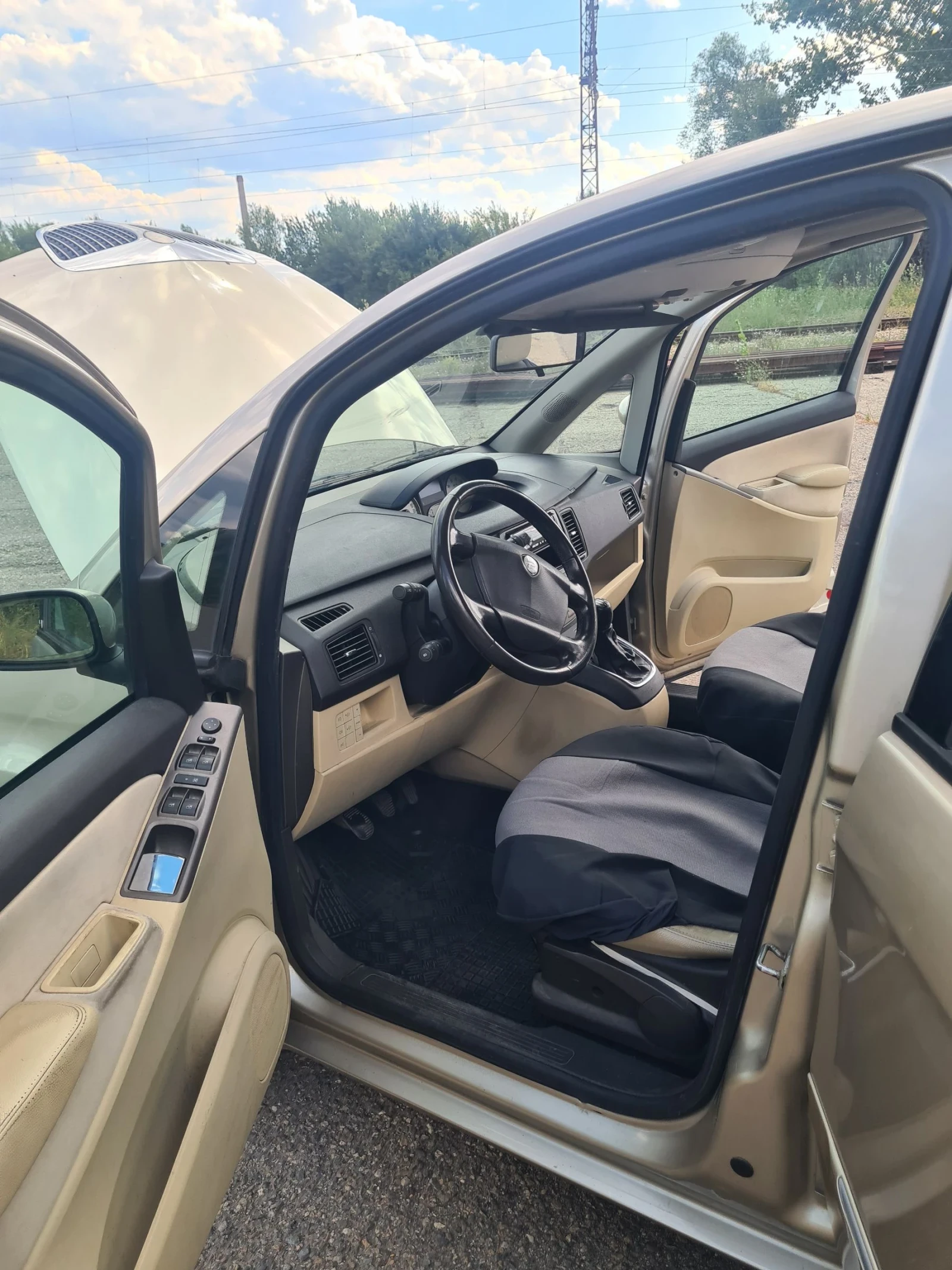 Lancia Musa 1, 9 JTD MultiJet version 350AXC1A - изображение 8
