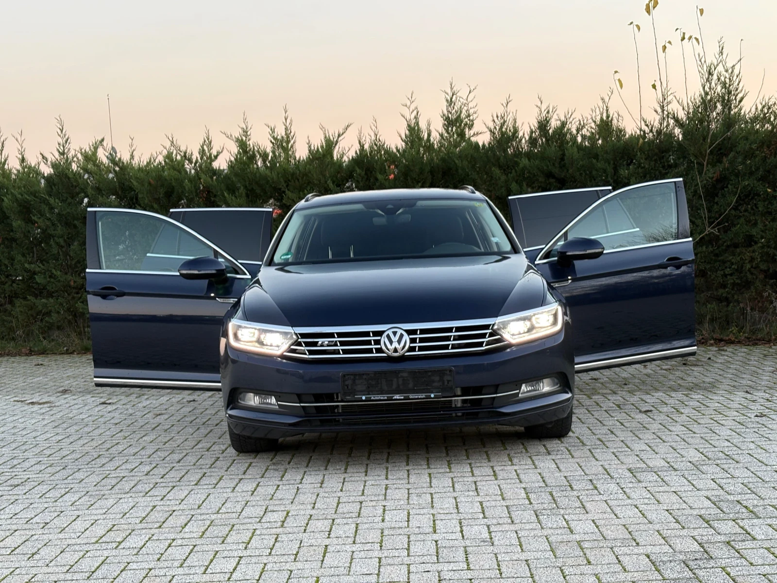 VW Passat Vw passat 2.0TDI * РЕГИСТРИРАНА* ACC* МАСАЖ* R LIN - изображение 8