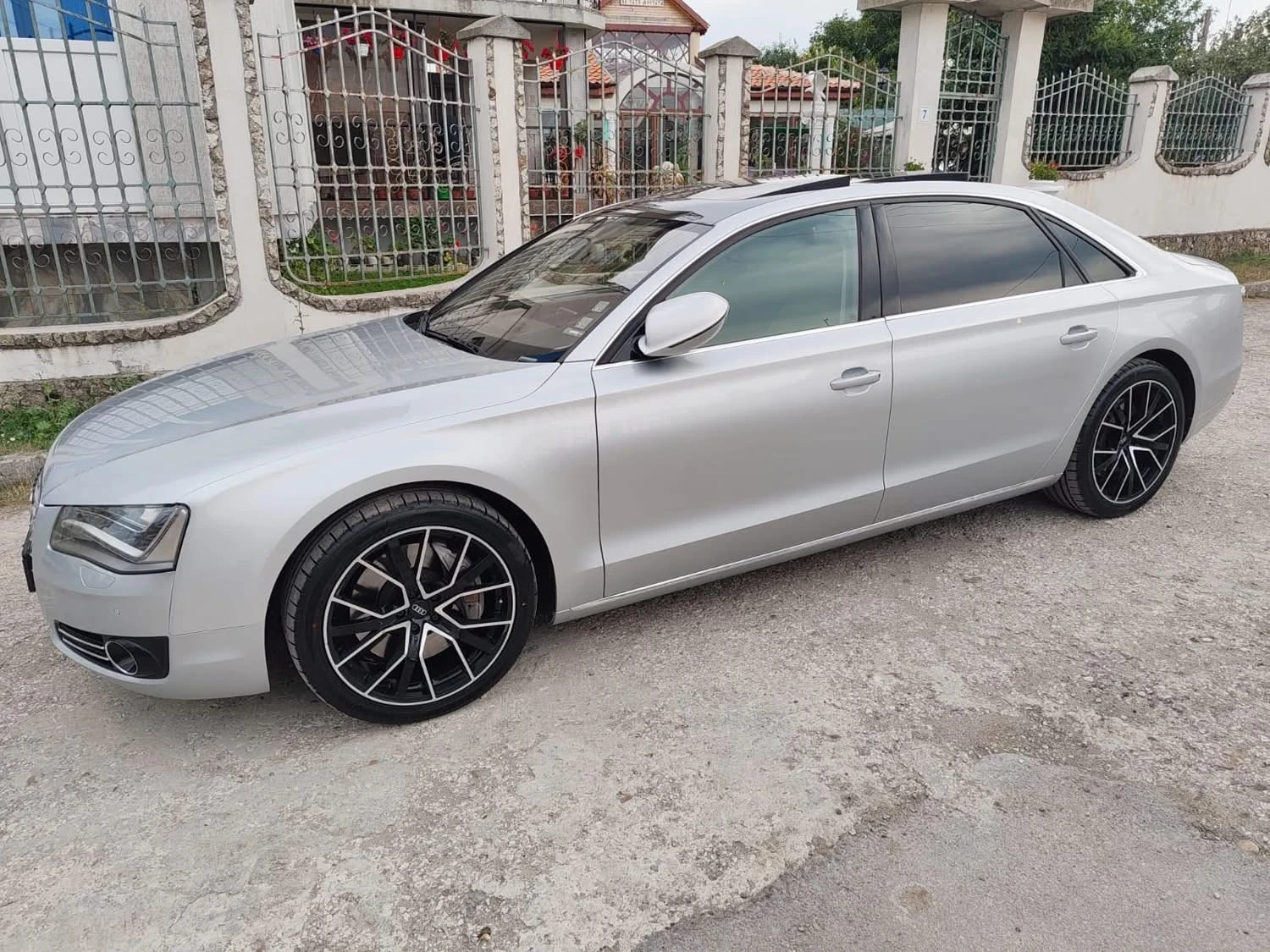 Audi A8 Leasing 4.2 TDi  - изображение 8