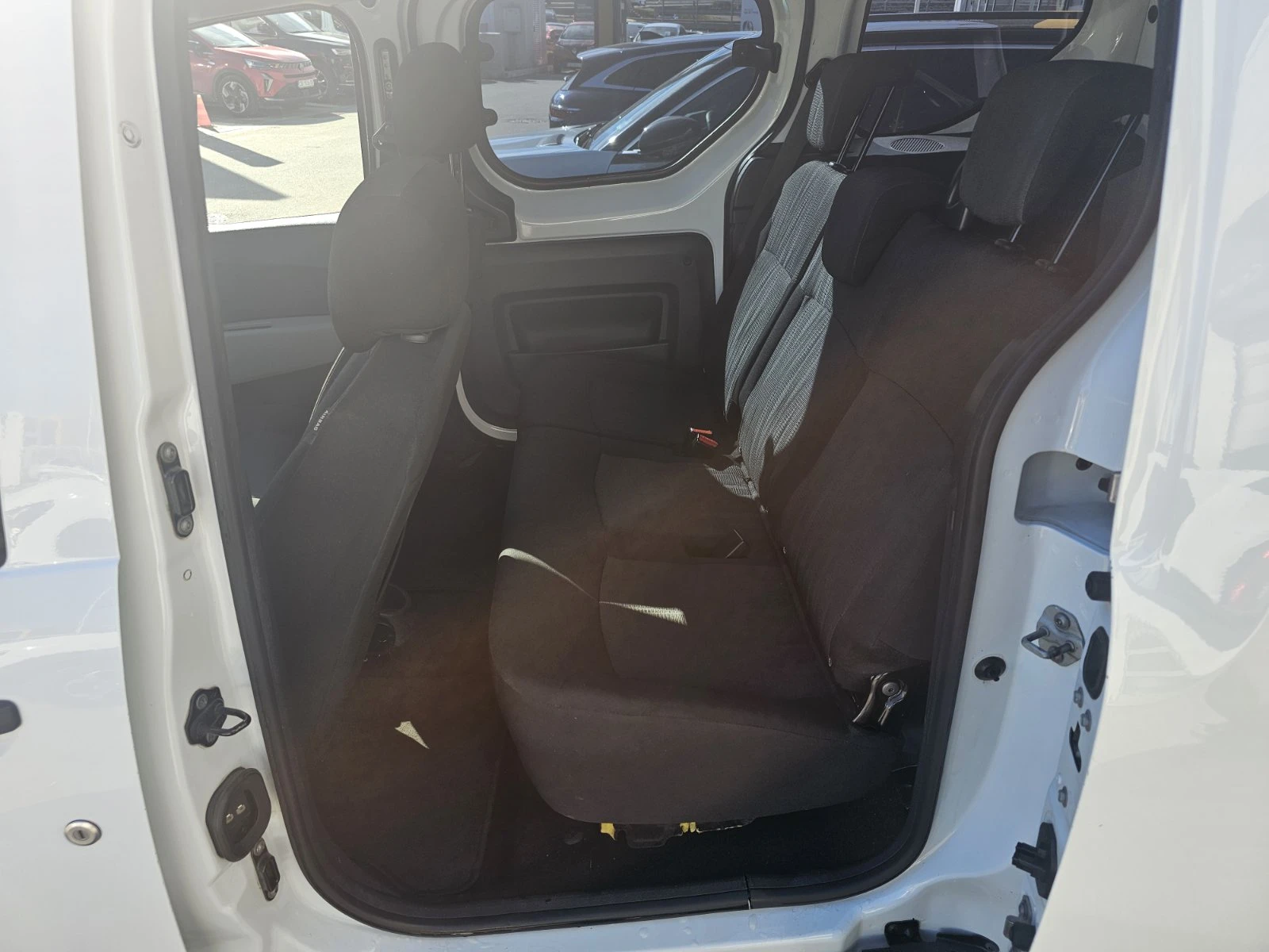 Dacia Dokker dCi 90 к.с. Дизел Stop & Start N1, снимка 13 - Автомобили и джипове - 54125417