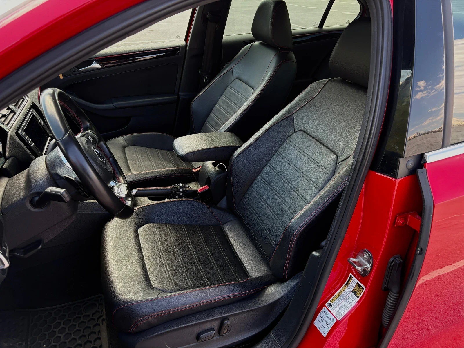 VW Golf GTI Jetta GLI Facelift* FULL* Fender* DSG* 100K* , снимка 11 - Автомобили и джипове - 54236127