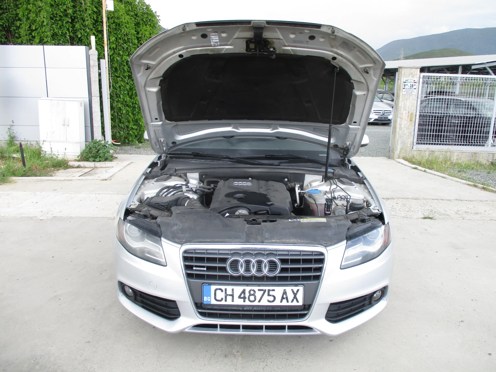 Audi A4 2.0ТУРБО/БЕНЗИН/АВТОМАТИК/КАТО НОВА/, снимка 17 - Автомобили и джипове - 54533225