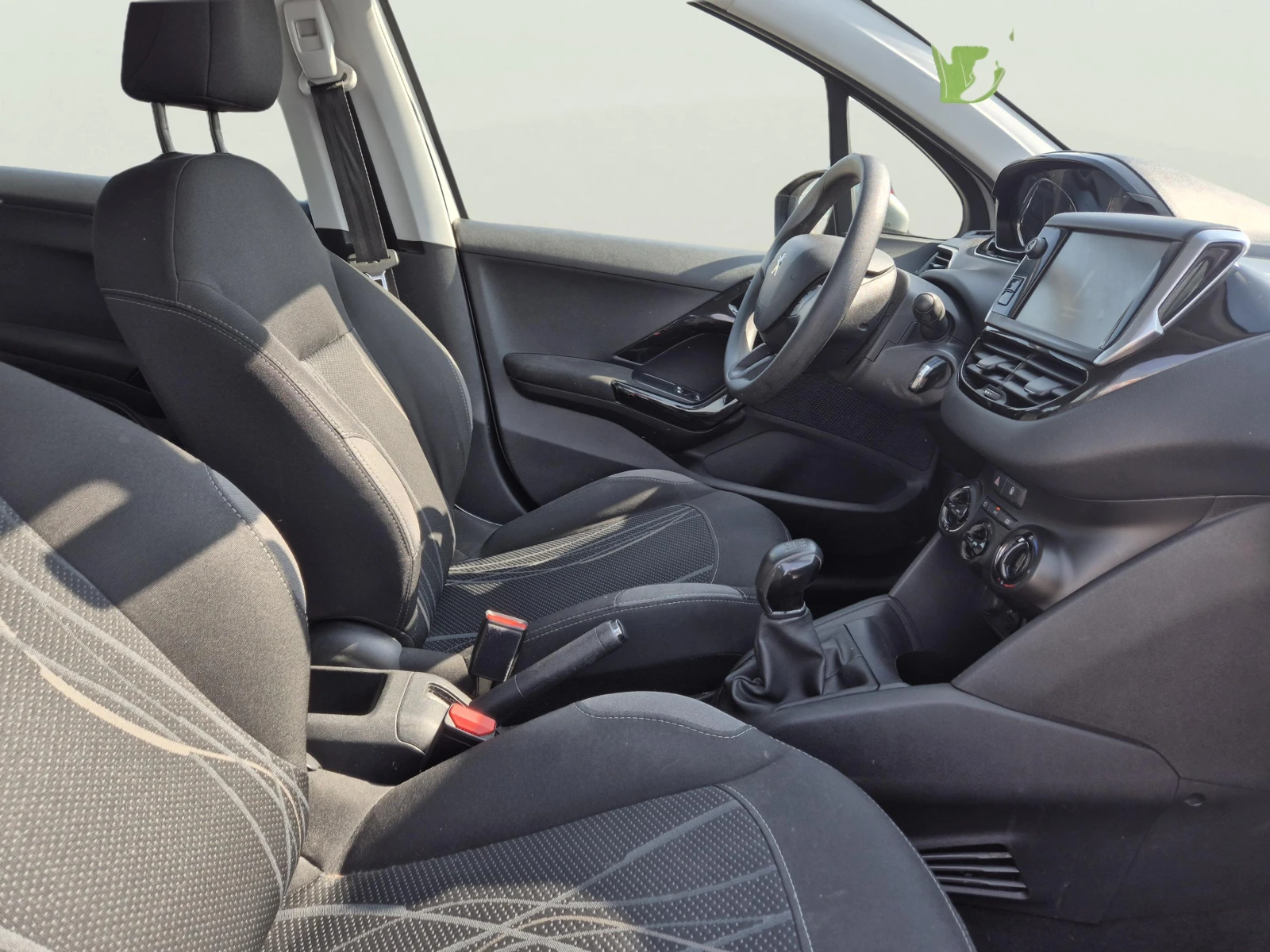 Peugeot 208 1.2 i | Mobile.bg � ����������� 10