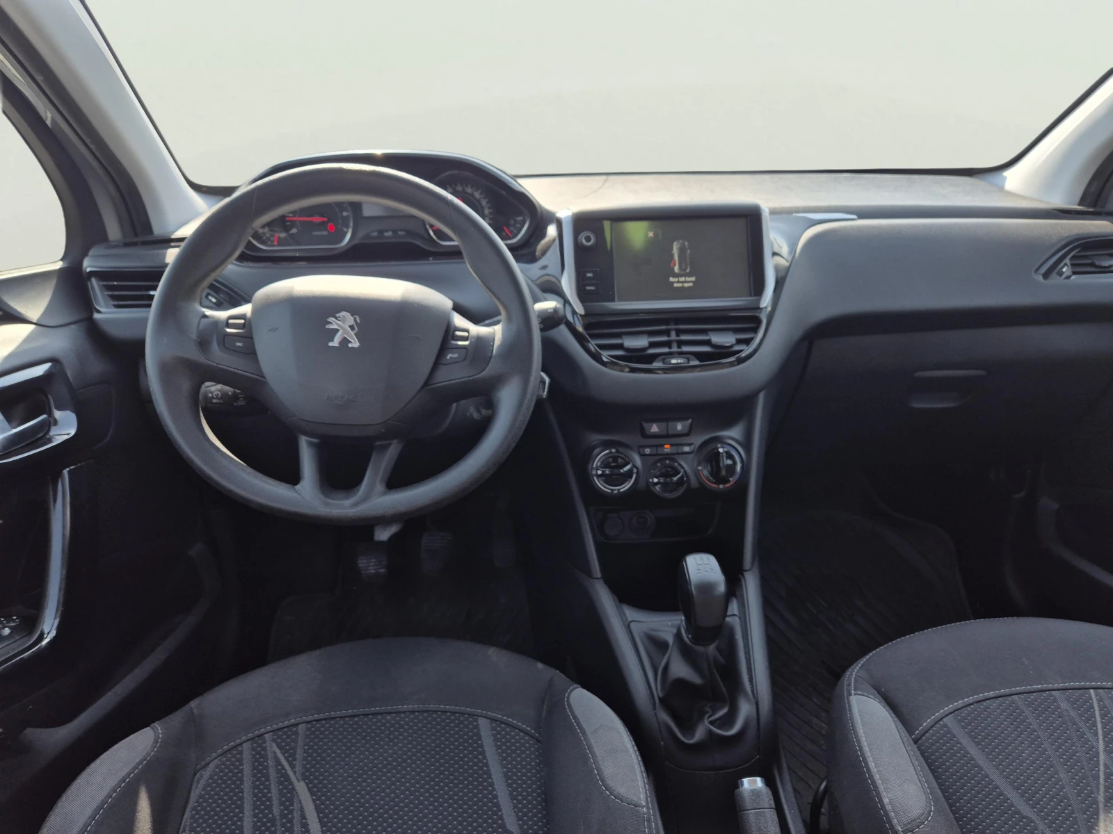 Peugeot 208 1.2 i | Mobile.bg � ����������� 11