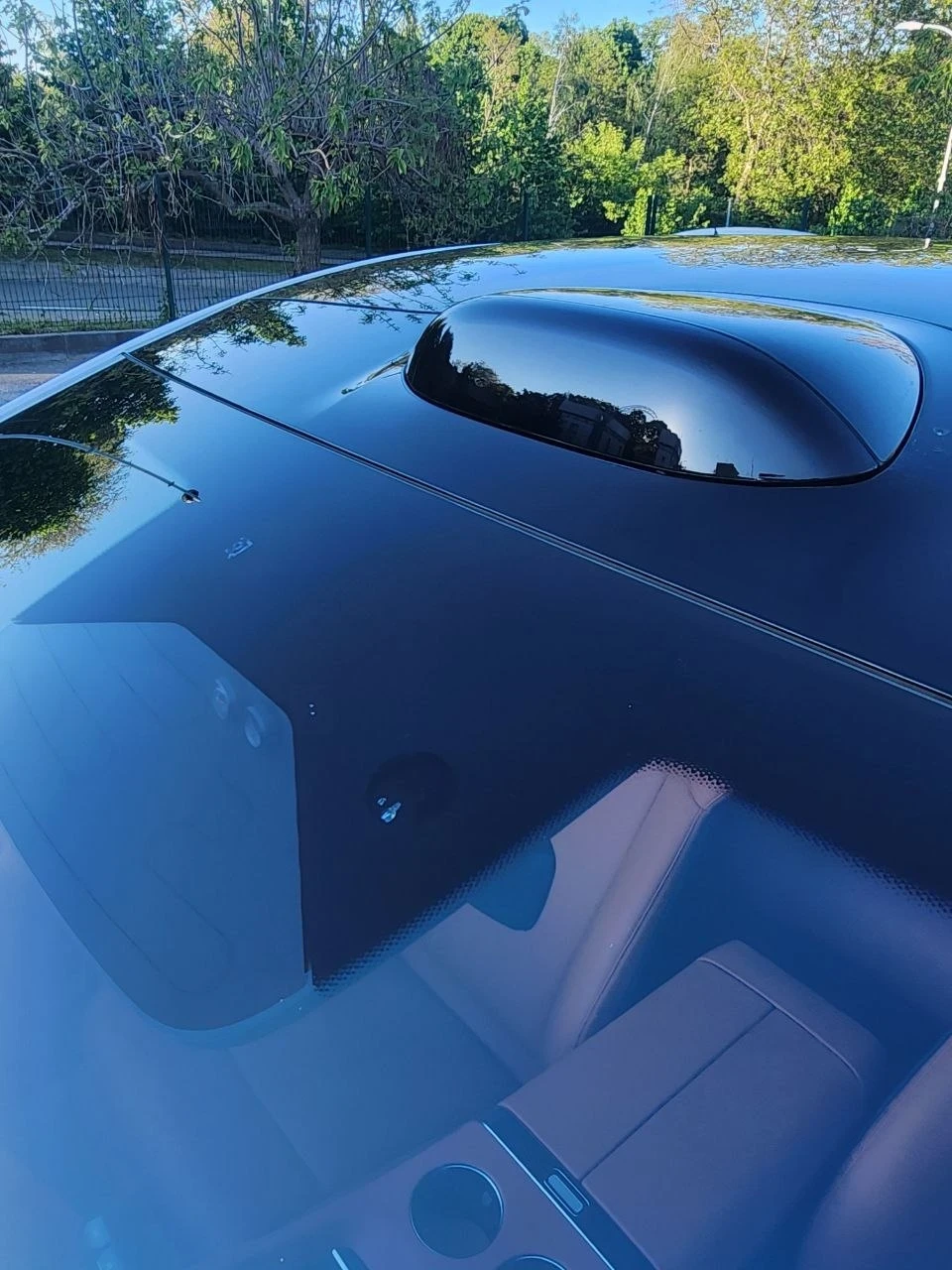 Xiaomi YU7 MAX AWD carbon, снимка 10 - Автомобили и джипове - 54684040
