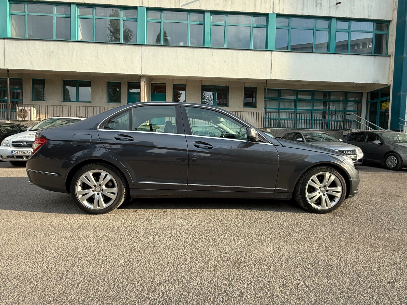 Mercedes-Benz C 320 4MATIC CDI , снимка 3 - Автомобили и джипове - 55002336