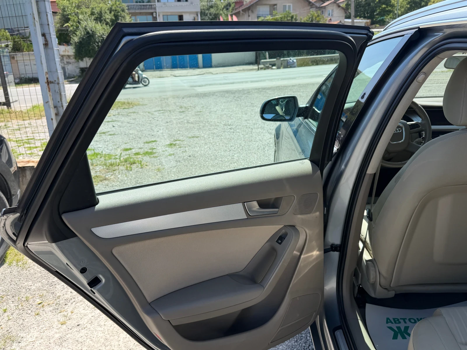 Audi A4 2.0 TDI , 170 коня, снимка 12 - Автомобили и джипове - 55422751
