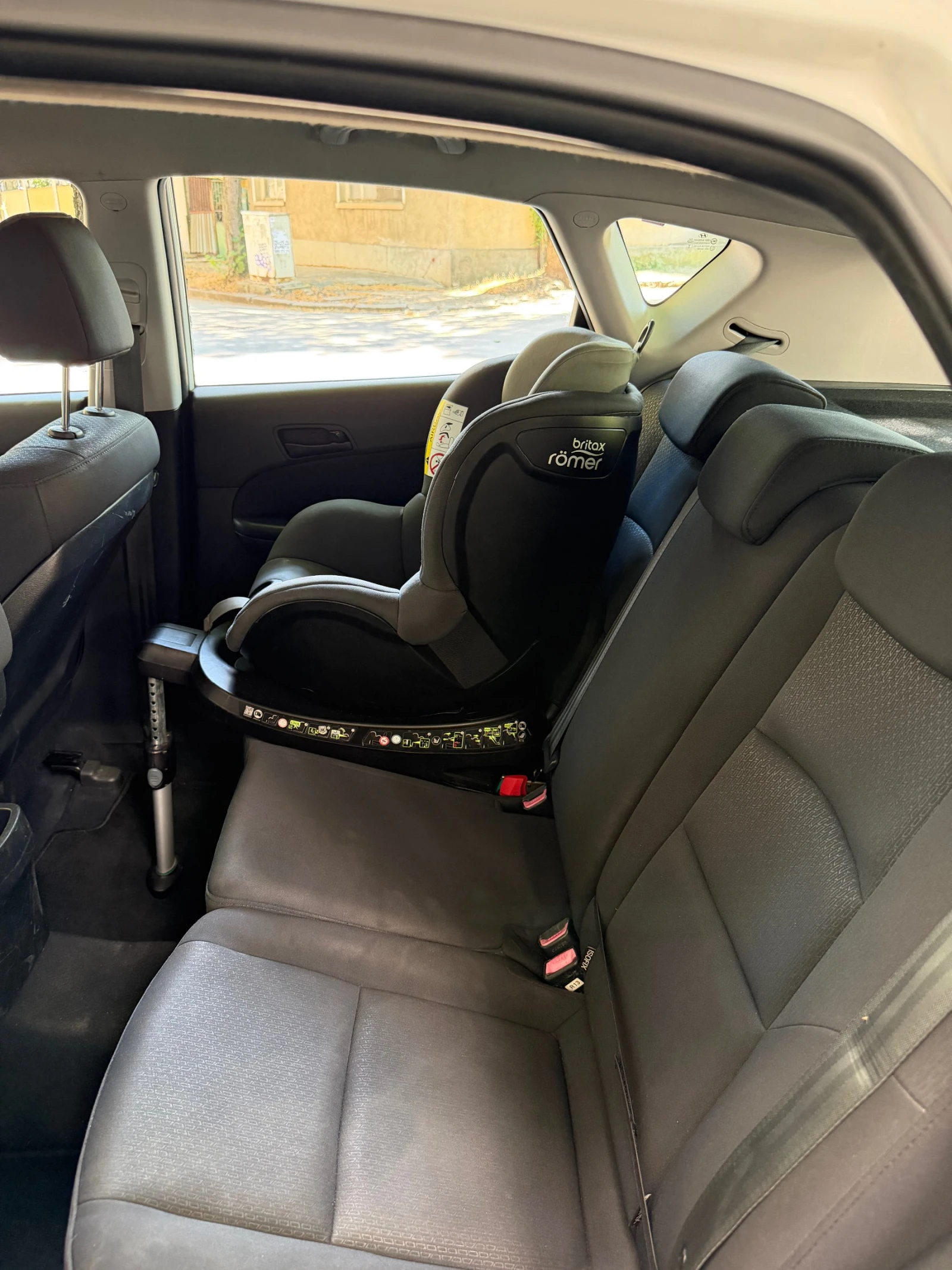 Hyundai I30 HYUNDAI I30 - 1.4 - ГАЗОВА УРЕДБА, снимка 10 - Автомобили и джипове - 55535469