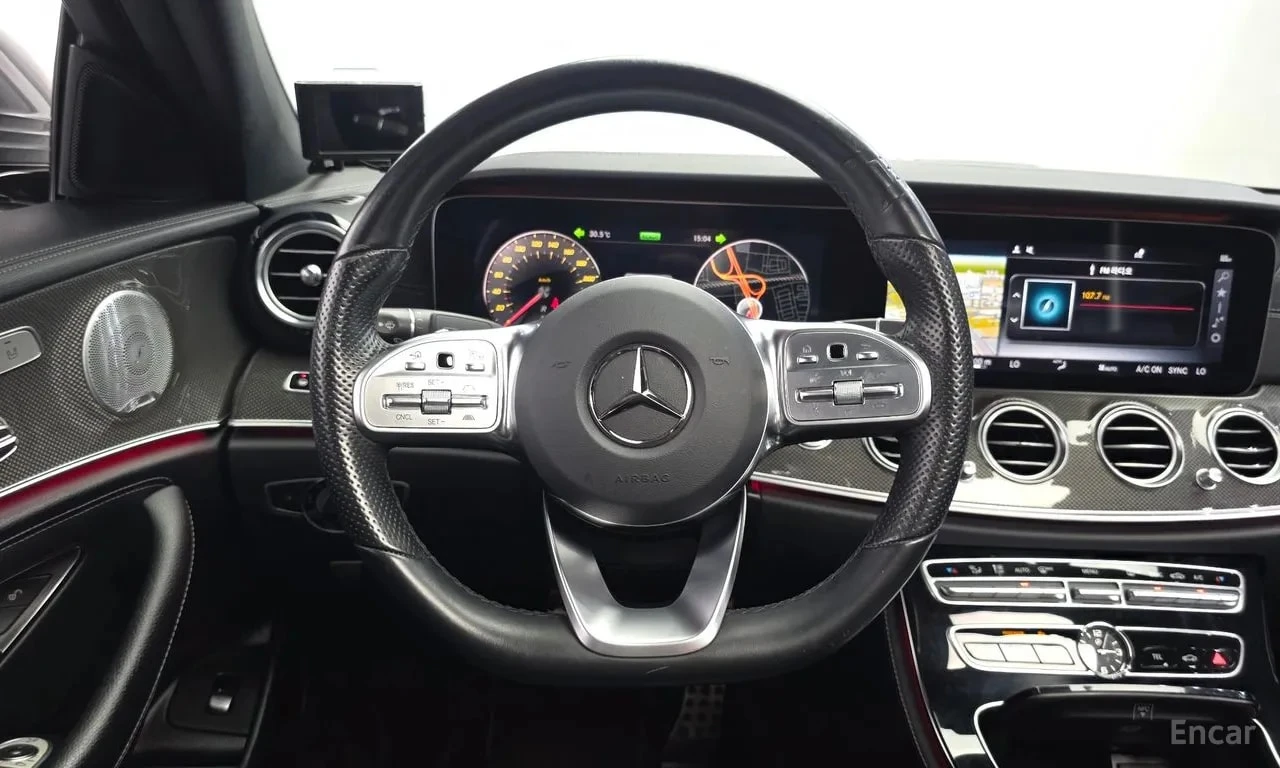 Mercedes-Benz E 350 4MATIC AMG Line * КРАЙНА ЦЕНА ДО БЪЛГАРИЯ, снимка 13 - Автомобили и джипове - 55843126