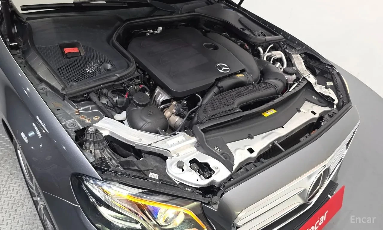 Mercedes-Benz E 350 4MATIC AMG Line * КРАЙНА ЦЕНА ДО БЪЛГАРИЯ, снимка 6 - Автомобили и джипове - 55843126